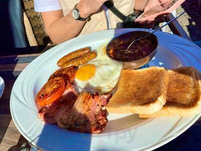 Kunibert Der Fiese Restaurant