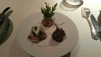 Lorenz Adlon Esszimmer