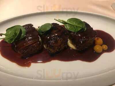 Lorenz Adlon Esszimmer