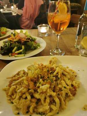 Hatari - Pfälzer Stube