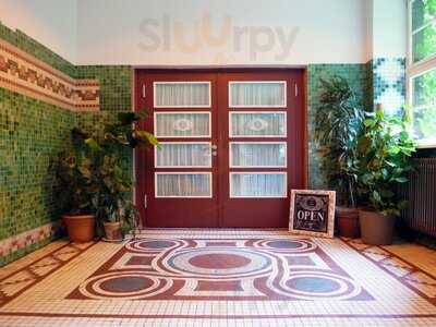 House Of Small Wonder