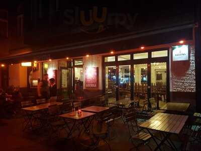 Arema Restaurant & Cafe