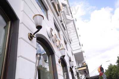 Café Condi Im Hotel Vier Jahreszeiten