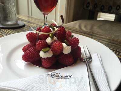 Café Condi Im Hotel Vier Jahreszeiten