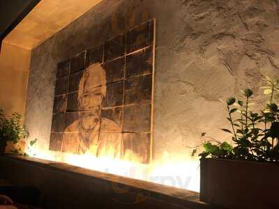 Royals & Rice Berlin