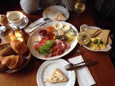 Tiefenthal Bar Restaurant