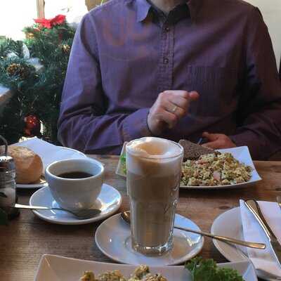 Cafe Luise Kleine Backerei