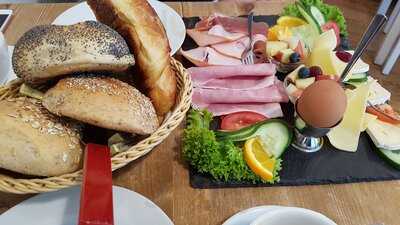 Cafe Luise Kleine Backerei