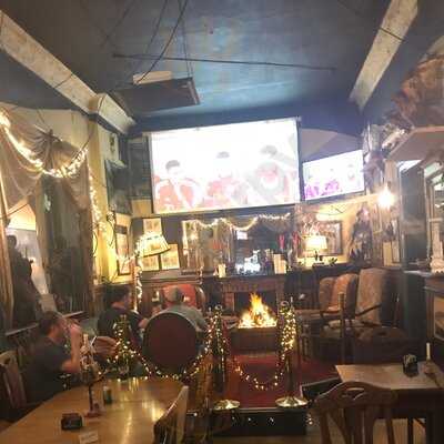 Titanic Irish Pub