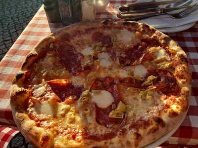 Trattoria Piazza Rossa