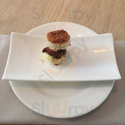 Restaurant & Bar H2o