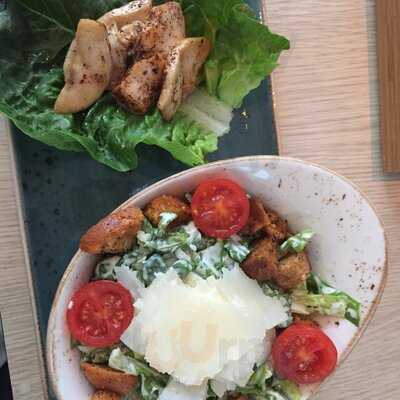 Restaurant & Bar H2o