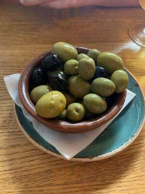 Claudio's Restaurant & Bar