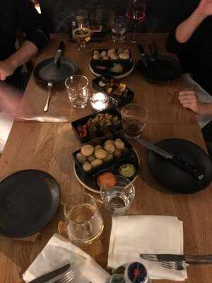 Claudio's Restaurant & Bar