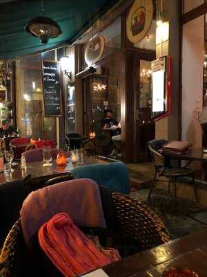 Li Myra Restaurant Cafe & Weinbar