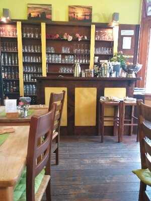 Hüftgold Cafe & Bistro