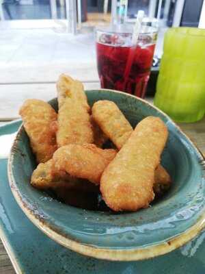 Hans Im GlÜck Burgergrill & Bar