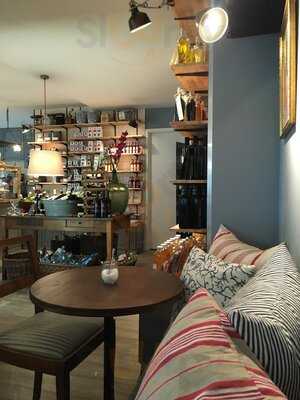 Die Herren Köstlich