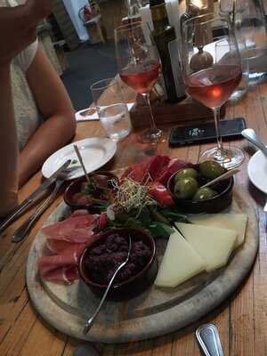 Vineyard Hamburg Gmbh