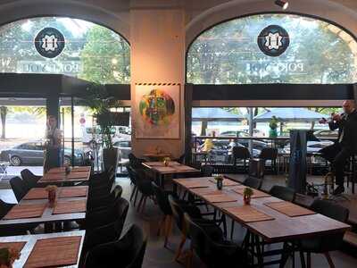 Mercedes Me Store Hamburg