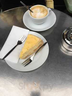 St. Oberholz Restaurant