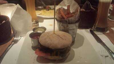 Linde Restaurant & Bar