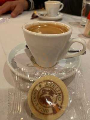 Avelino Tapas Y Vino