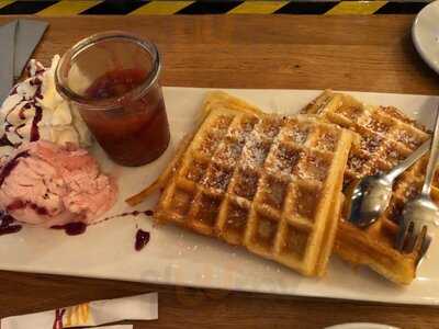 Alex Berlin Sony Center