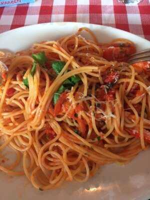 Amici Amici Paste & Pizze