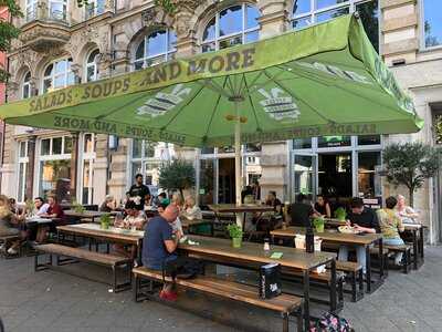 Little Green Rabbit - Gendarmenmarkt