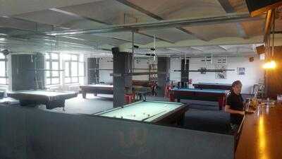 Bata Bar & Billiards