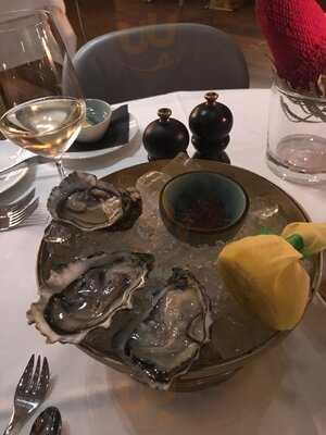 1687 Restaurant & Café