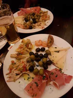 Gil Restaurant & Bar