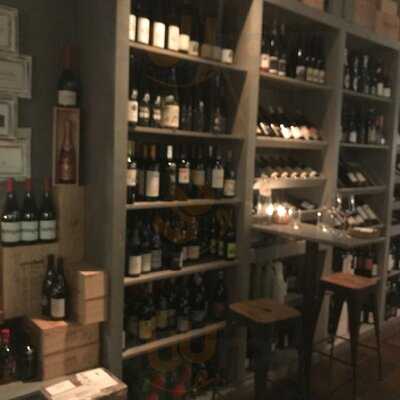 Calistoga Wine Saloon