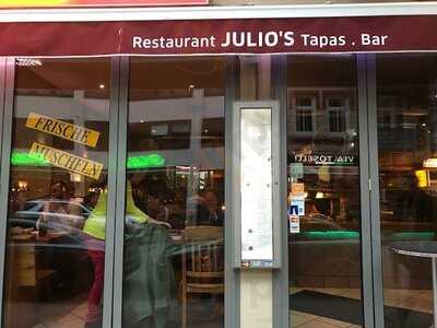Julio's Restaurant & Tapas Bar