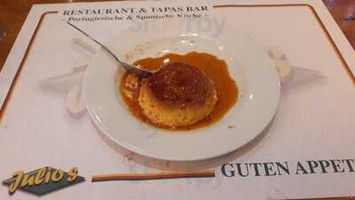 Julio's Restaurant & Tapas Bar