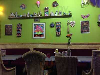 Tiki Heart Cafe+shop