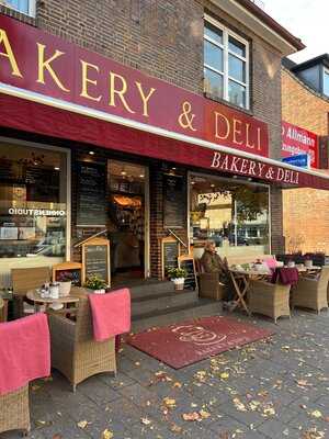 Bakery & Deli