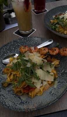 Alex Berlin Mercedes Platz