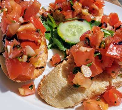 Lagano Bistro & Café