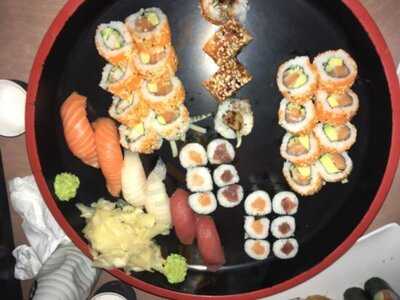 Suno Sushi & Noodles