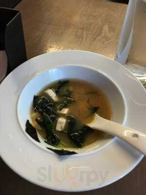 Suno Sushi & Noodles