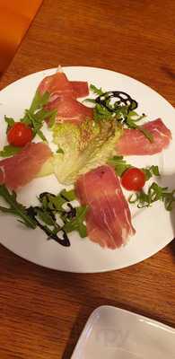 La Famiglia Ristorante