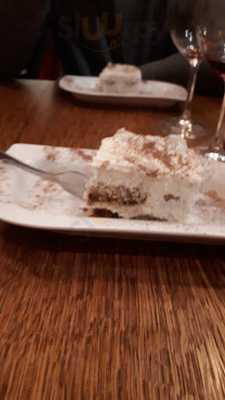 La Famiglia Ristorante