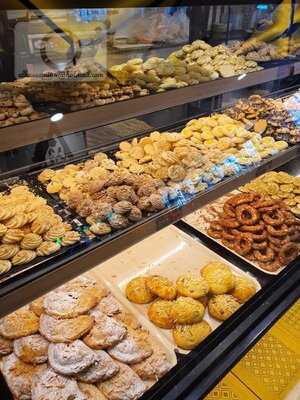 Grand Cafe Back-lava