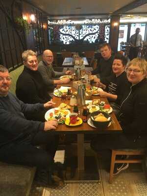 Grand Cafe Back-lava