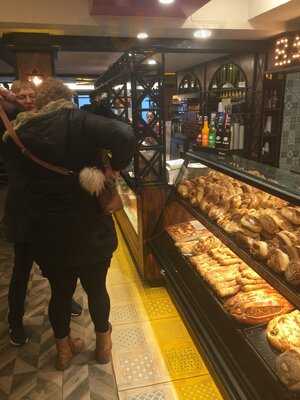 Grand Cafe Back-lava