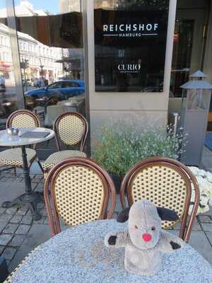 Emil’s Bistro & Bar