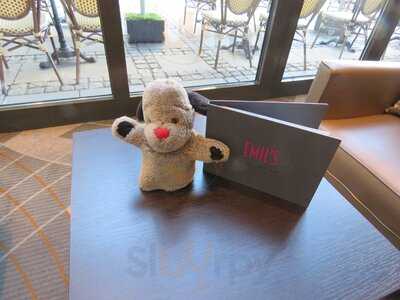 Emil’s Bistro & Bar
