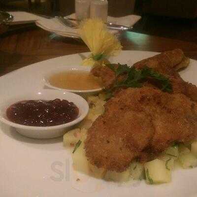 Relish Restaurant & Bar